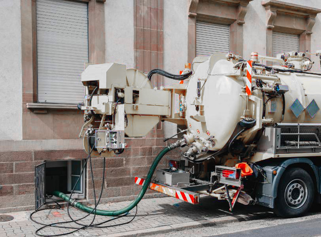 Camion Hydrocureur Paris